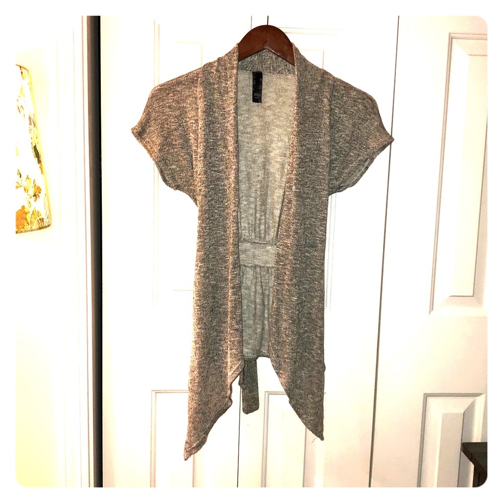 Delicate cardigan 🔸NWOT🔸